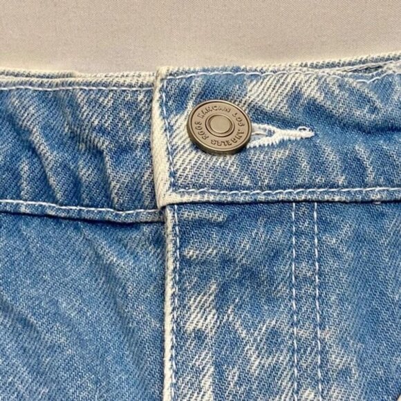 Kancan Women's 7/27 Jean Shorts Blue White Distressed High Rise Ombré Denim NWT - Picture 6 of 13